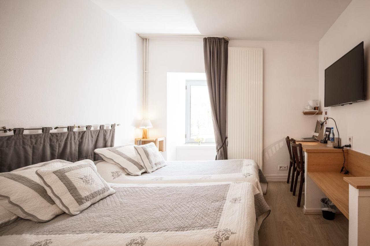 Hotel Restaurant De La Poste Et La Grange Detente, Espace Bien-Etre Châteauneuf-de-Randon Стая снимка