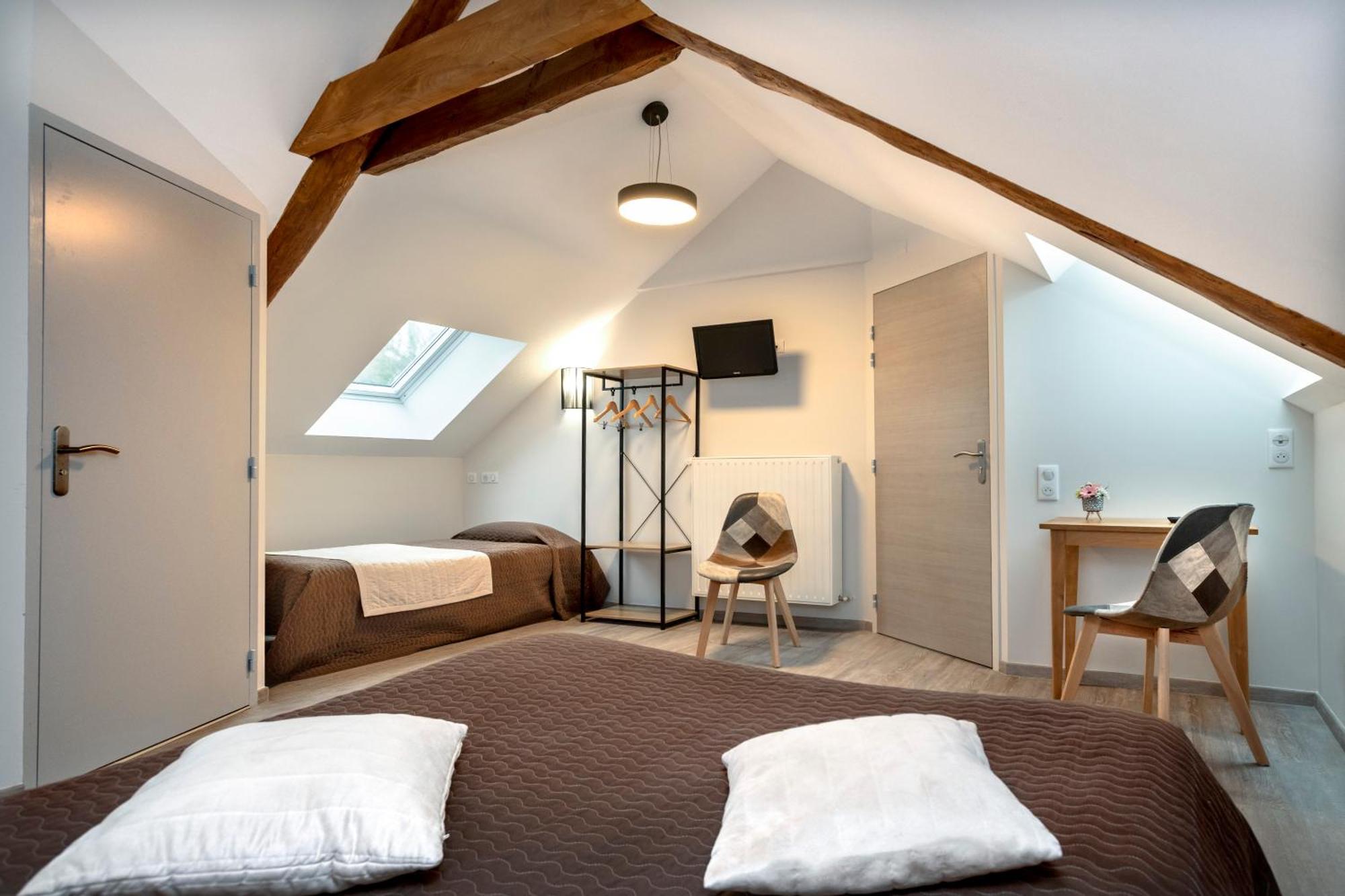 Hotel Restaurant De La Poste Et La Grange Detente, Espace Bien-Etre Châteauneuf-de-Randon Стая снимка