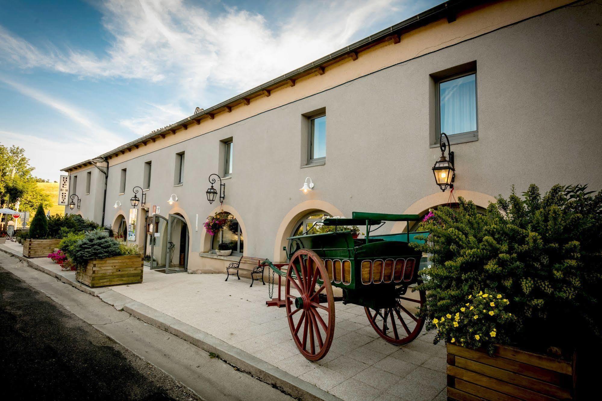 Hotel Restaurant De La Poste Et La Grange Detente, Espace Bien-Etre Châteauneuf-de-Randon Екстериор снимка