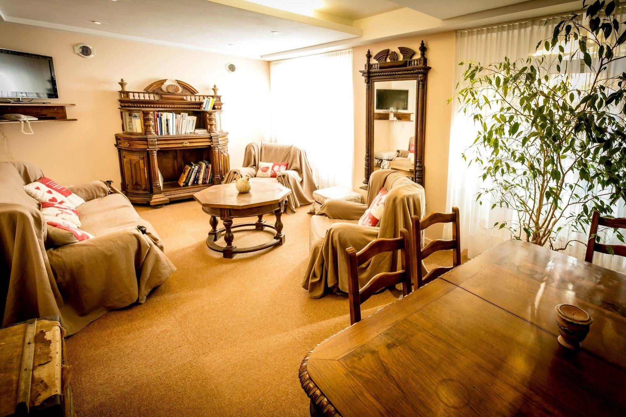 Hotel Restaurant De La Poste Et La Grange Detente, Espace Bien-Etre Châteauneuf-de-Randon Екстериор снимка