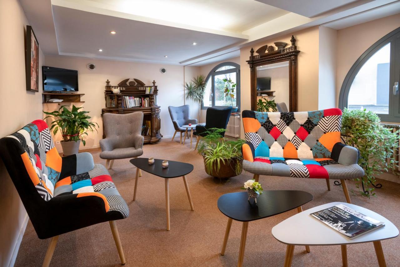 Hotel Restaurant De La Poste Et La Grange Detente, Espace Bien-Etre Châteauneuf-de-Randon Екстериор снимка