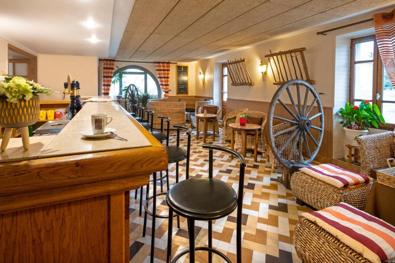 Hotel Restaurant De La Poste Et La Grange Detente, Espace Bien-Etre Châteauneuf-de-Randon Екстериор снимка